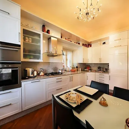 Semesterbostad Como Luxury House *
