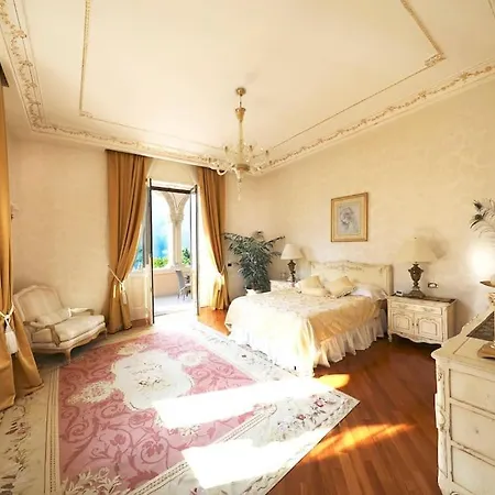 Como Luxury House * לאליו