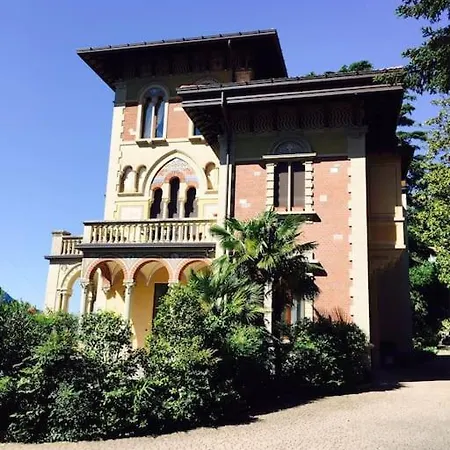 Como Luxury House לאליו